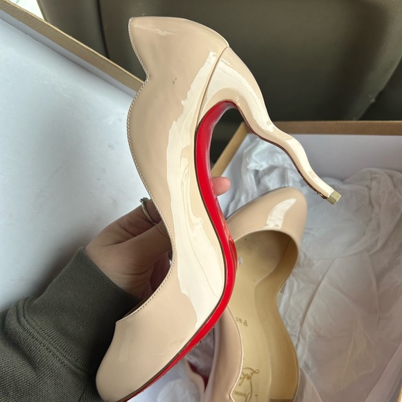 Christian Louboutin Wavy Dolly Patent Heels - size 6 - Picture 2 of 3